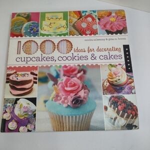 1000 ideas for decorating cupcakes, cookies & cakes by Sandra salamony